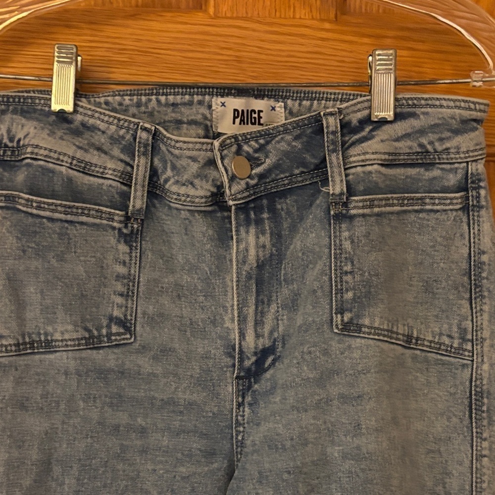 PAIGE Women's Leenah Jeans in Classic Blue 34 inch inseam - Picture 3 of 8